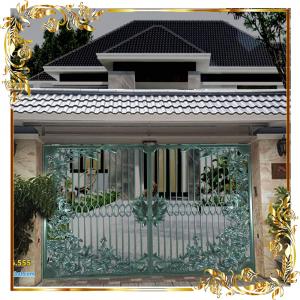Cổng nhôm đúc hoa lá cổ điển
