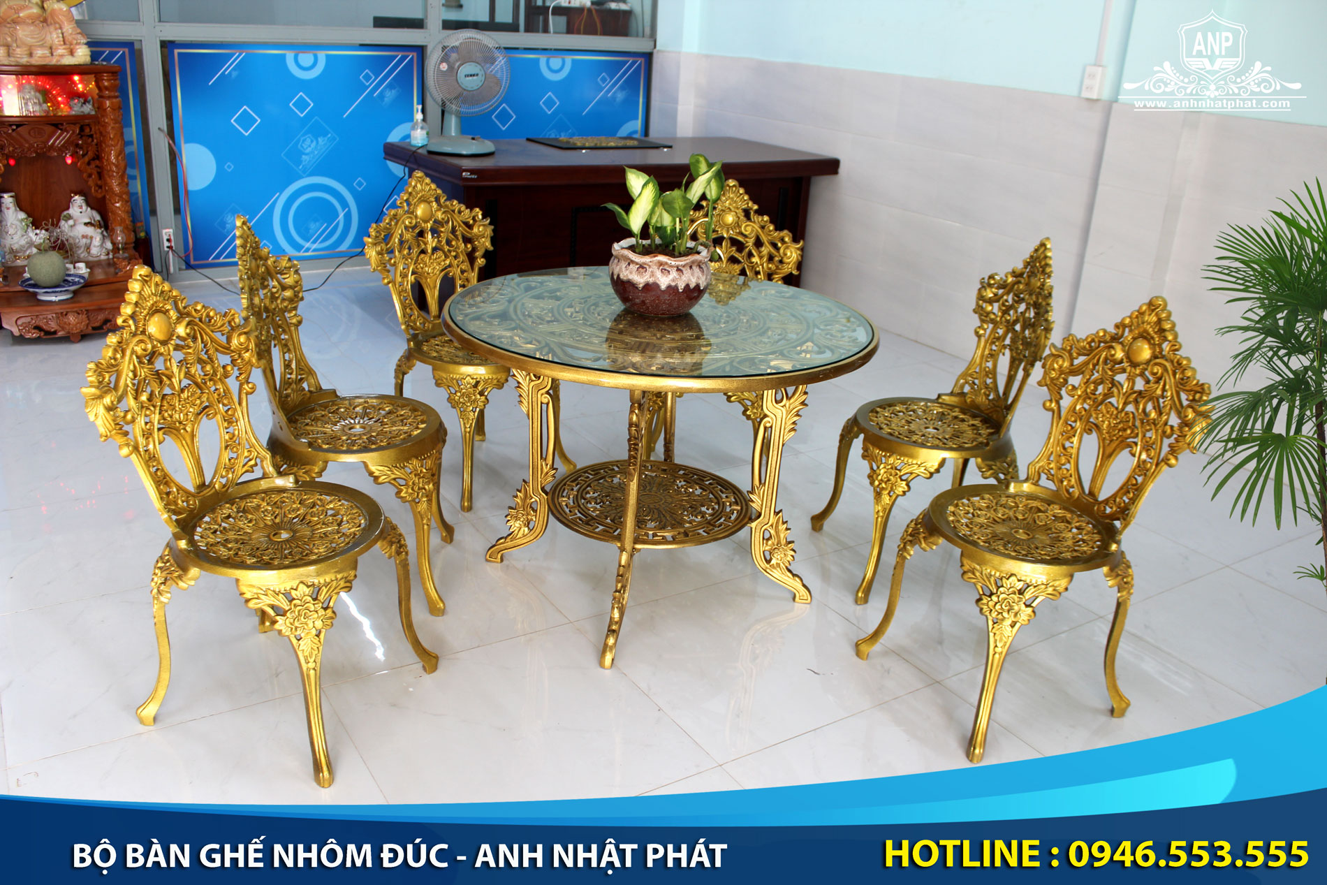 b&agrave;n ghế nh&ocirc;m đ&uacute;c