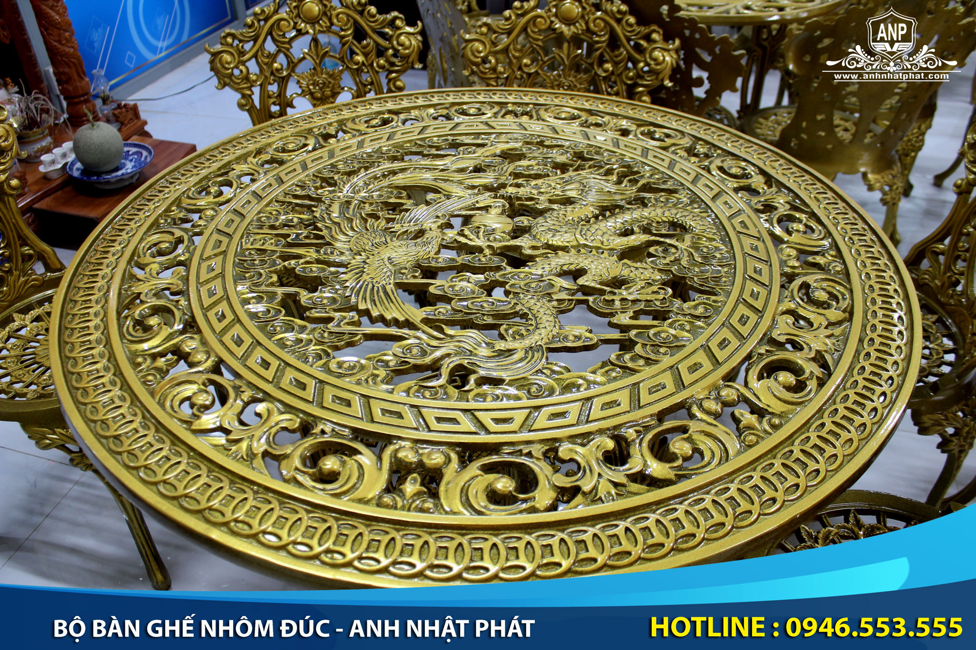 b&agrave;n ghế nh&ocirc;m đ&uacute;c