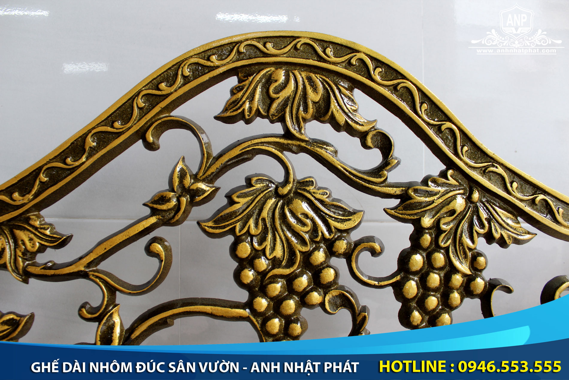 b&agrave;n ghế nh&ocirc;m đ&uacute;c