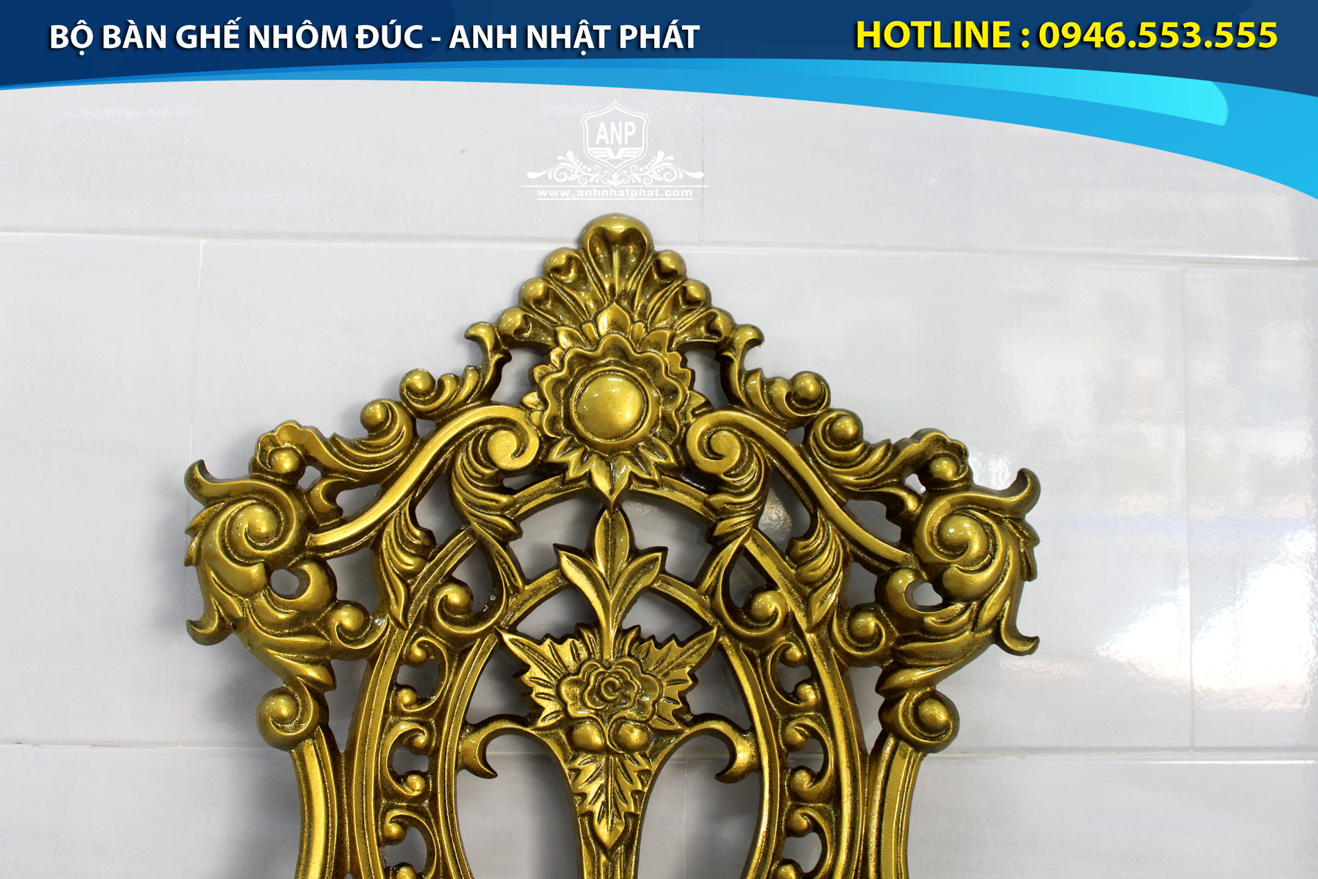 b&agrave;n ghế nh&ocirc;m đ&uacute;c