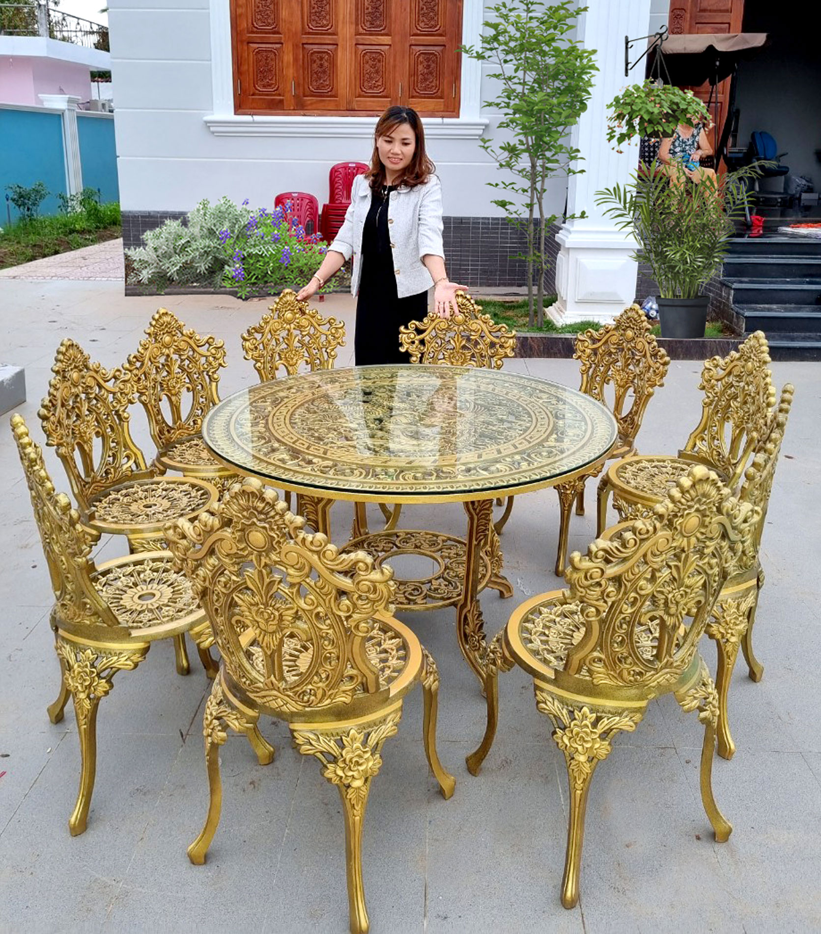 b&agrave;n ghế nh&ocirc;m đ&uacute;c