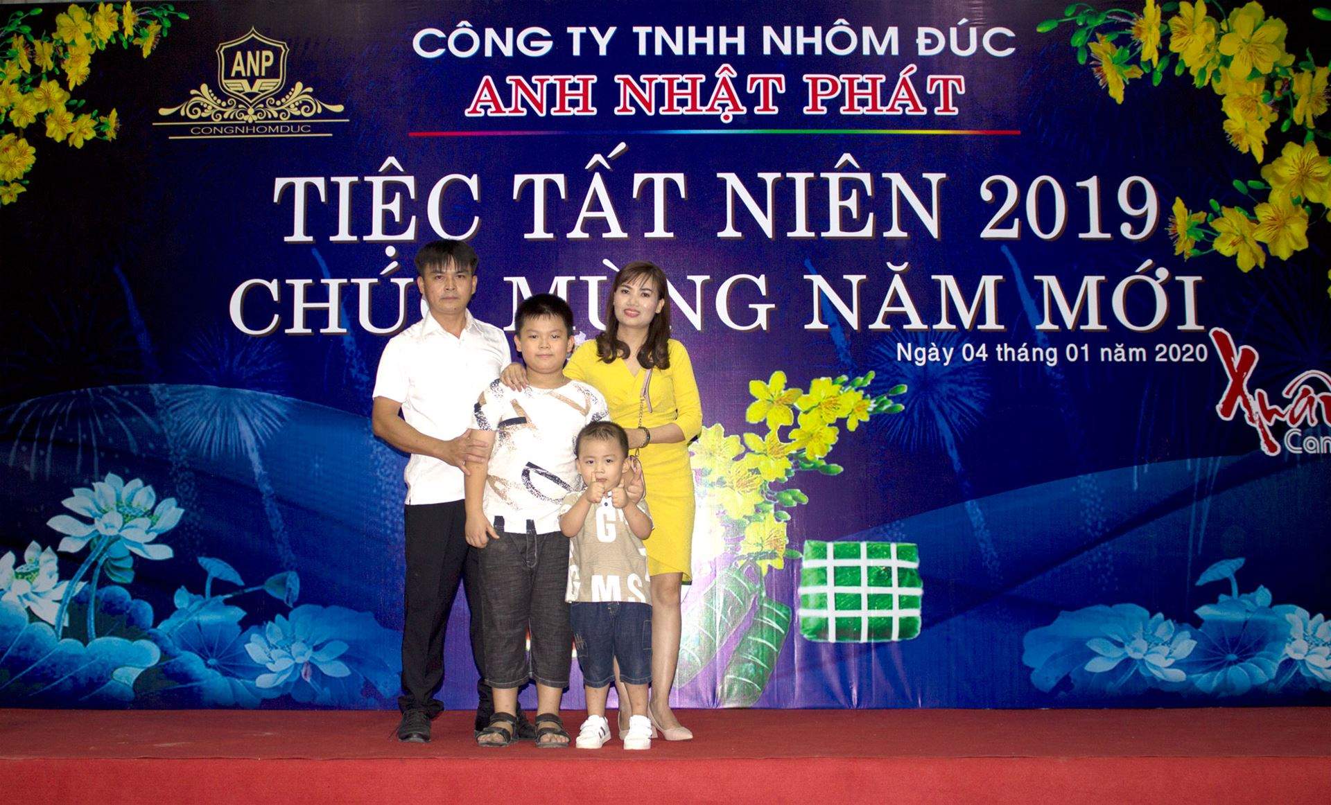 tất ni&ecirc;n nh&ocirc;m đ&uacute;c anh nhật ph&aacute;t