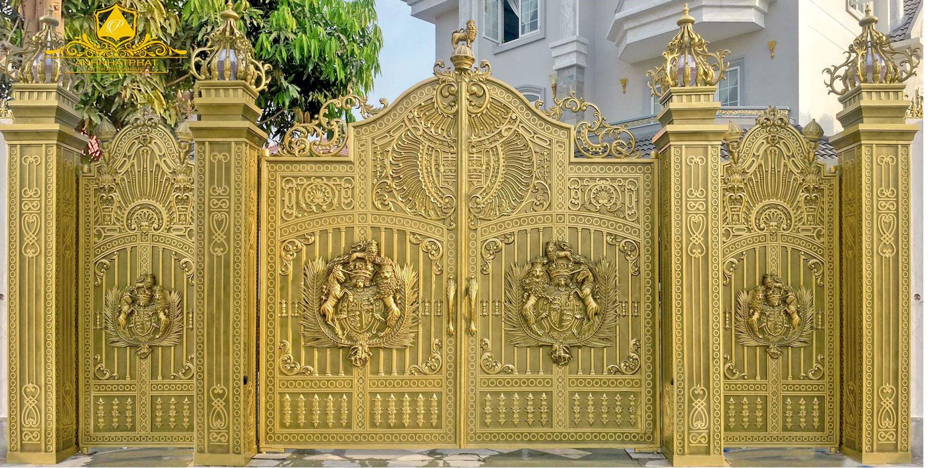 cổng nh&ocirc;m đ&uacute;c