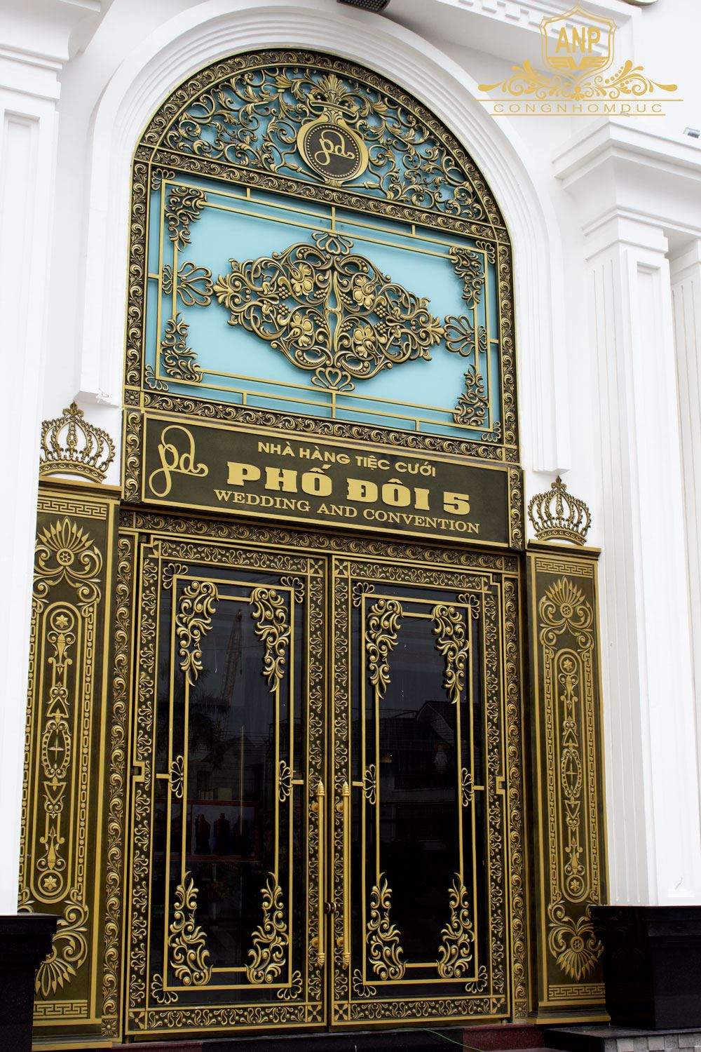 cửa nh&ocirc;m đ&uacute;c