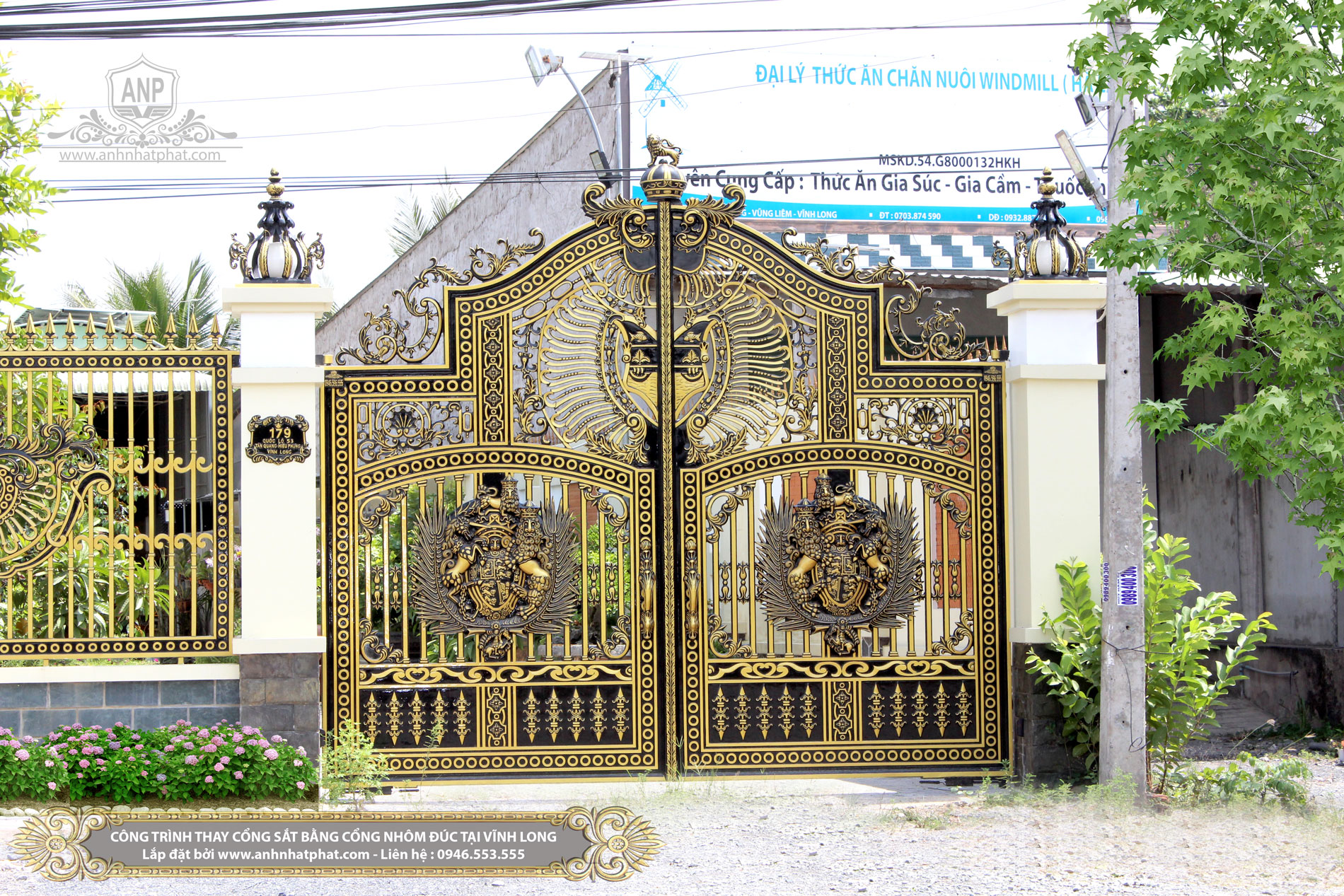 nh&ocirc;m đ&uacute;c