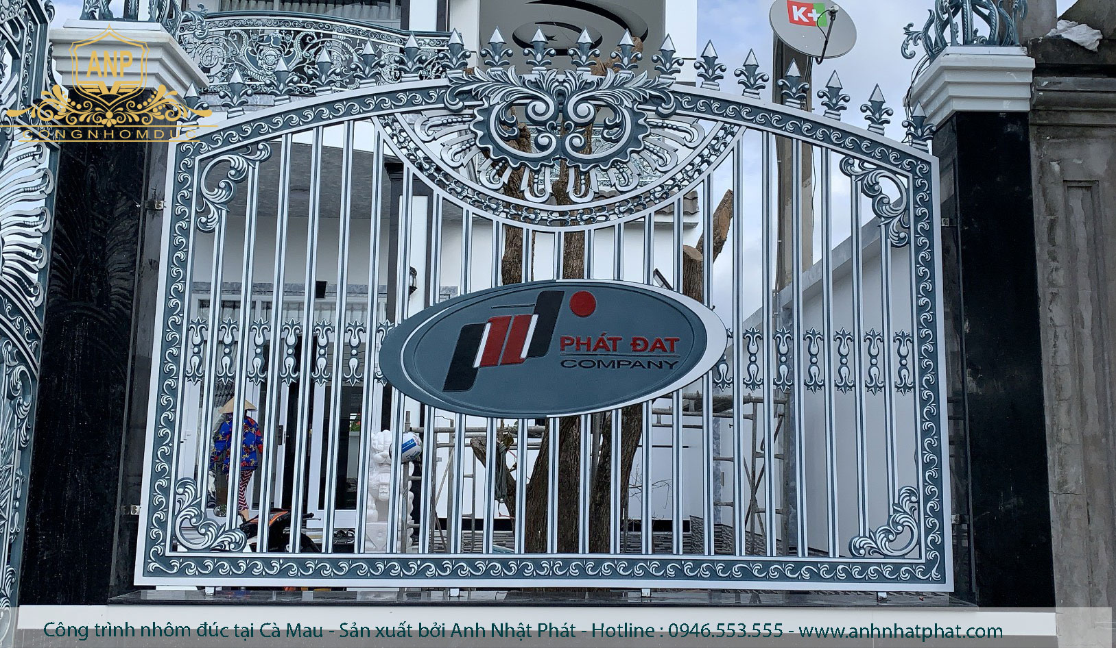 cổng nh&ocirc;m đ&uacute;c C&agrave; Mau