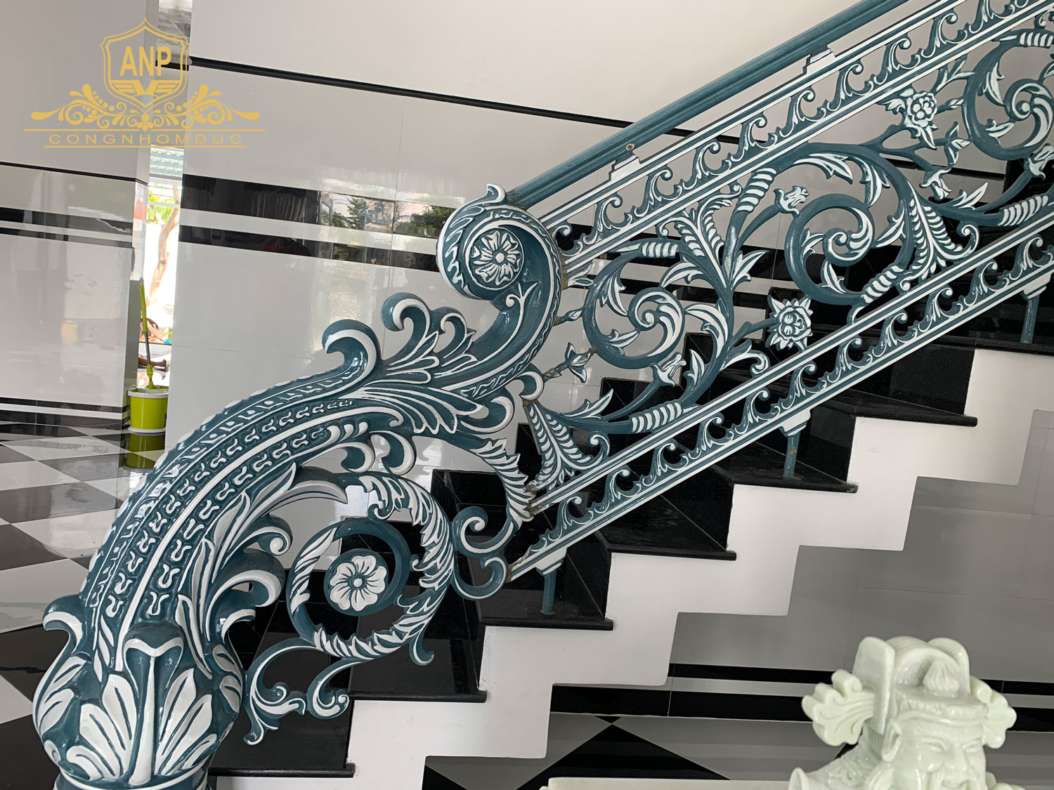 cổng nh&ocirc;m đ&uacute;c C&agrave; Mau