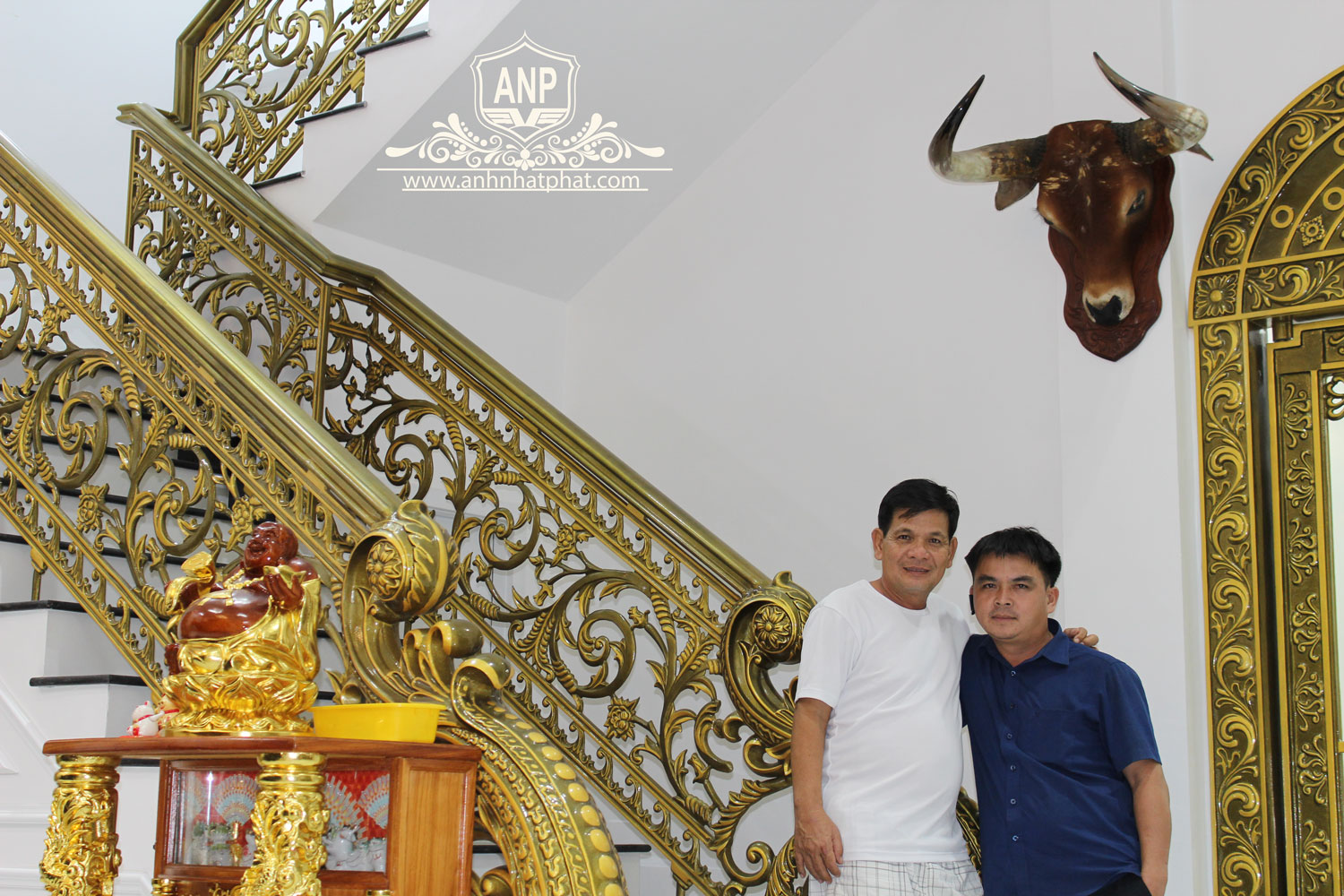 cầu thang nh&ocirc;m đ&uacute;c