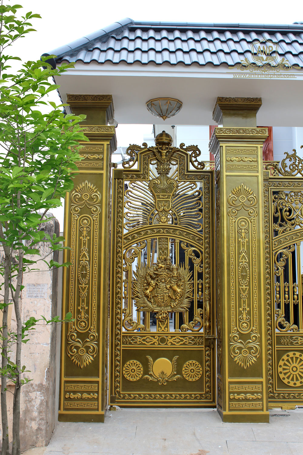 trụ nh&ocirc;m đ&uacute;c