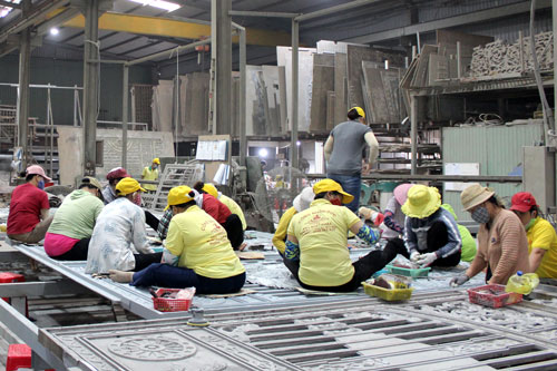 cổng nh&ocirc;m đ&uacute;c